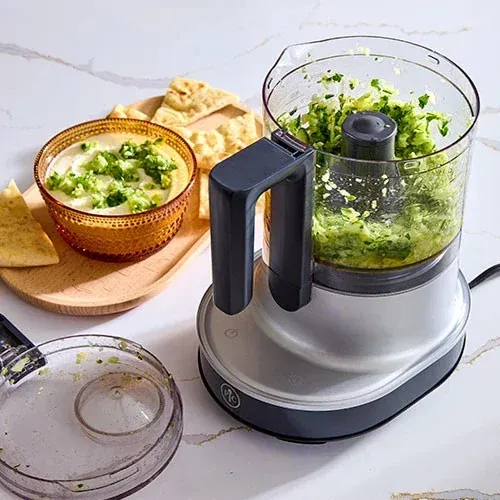 Elektrischer Multi-Zerkleinerer "Up & Down" | Pampered Chef Deutschland Art. 101489 Udo im Onlineshop GrAbo →https://www.pamperedchef.de/pws/grabo/product/DEO-elektronische-kuchenhelfer/101489